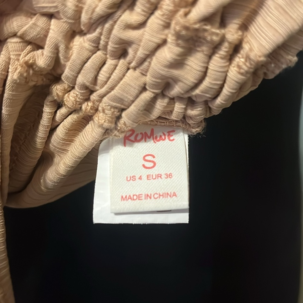 ROMWE Tan Ribbed Ruched Strapless Top - Picture 4 of 4